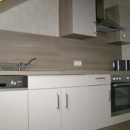 Ferienwohnung-freuen * بلانكينهييم